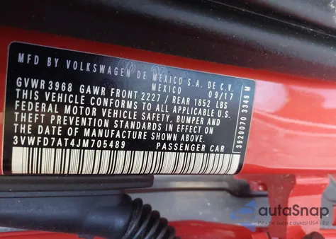 2018 Volkswagen Beetle 2.0T Coast/2.0T S z USA, uszkodzony, nr VIN 3VWFD7AT4JM705489